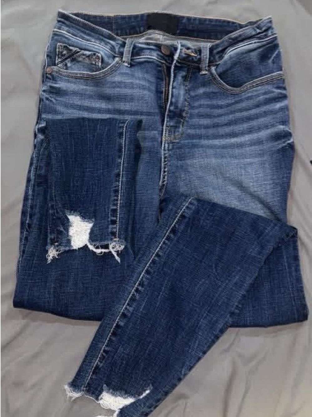 Buckle Dark Blue Distressed Ankle Jeans